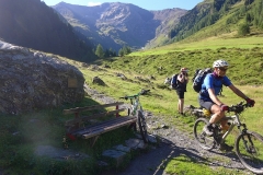 Abfahrt vom Tuxer Joch ins Schmirntal