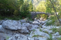 Die alte Brücke über die Soca, bei Soca